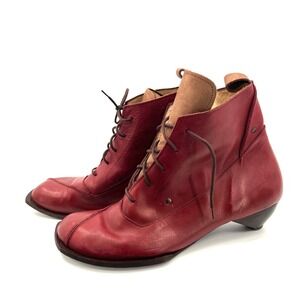 John Fluevog noor red ankle boot funky quirky vintage inspired victorian 11 rare